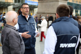 Rockstars überzeugen auch die Passanten WENN+ABER